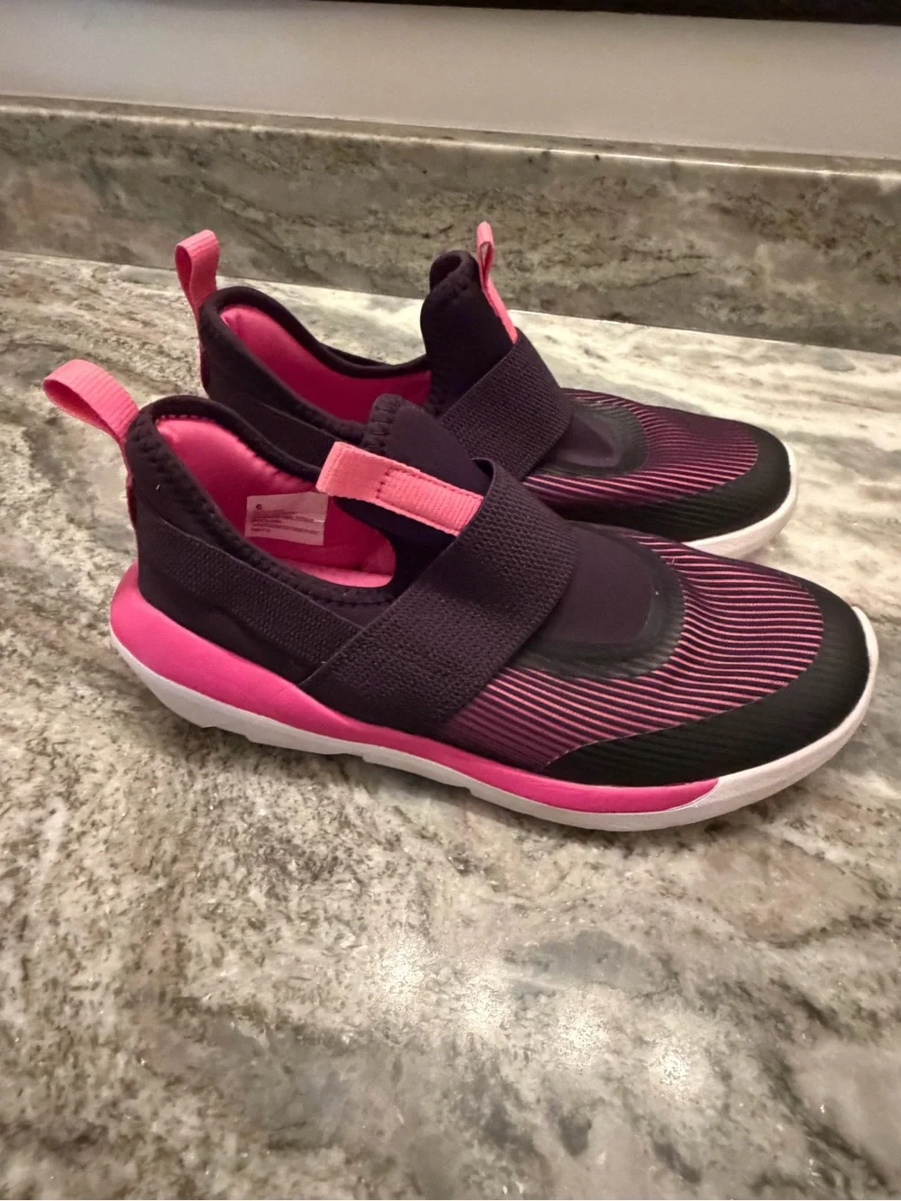 All in Motion Kids Pink Purple Slip On Athletic Sneakers Stretch Strap Size 6